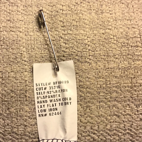 Nicole Miller Gray long sleeve Dress$70 Size Large - Picture 4 of 6